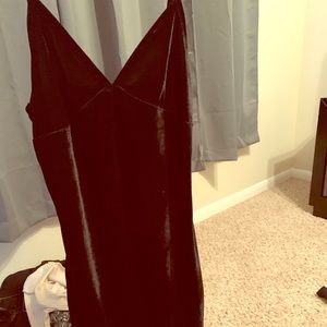 Velvet never worn bodycon black dress size M 😍